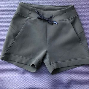 Lululemon drawstring shorts